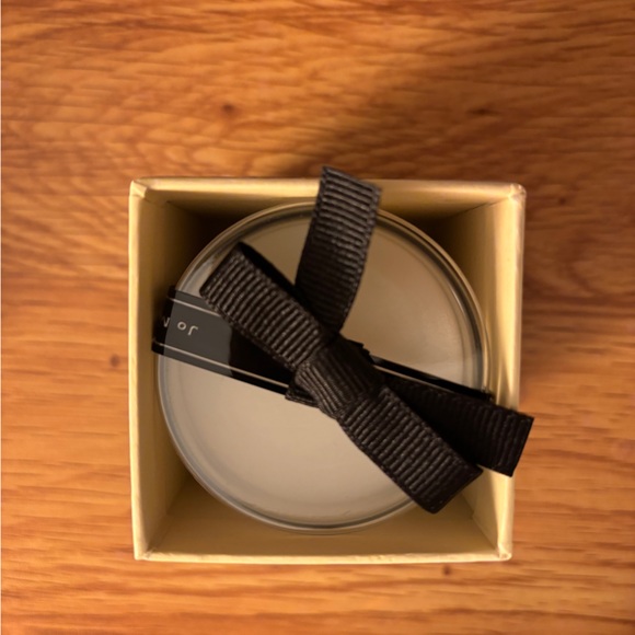 Jo Malone London English Pear & Freesia Scented Candle ~Travel size - Picture 7 of 9